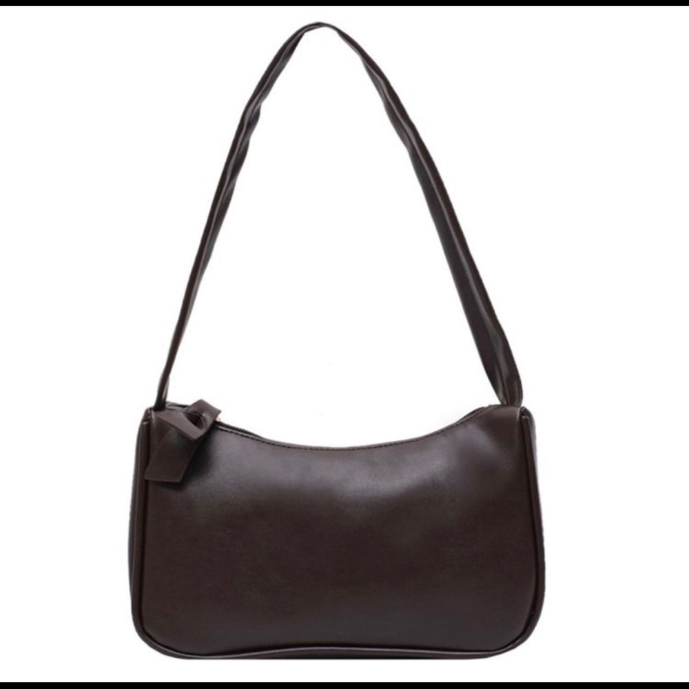 Trendy shoulder bag in coffee